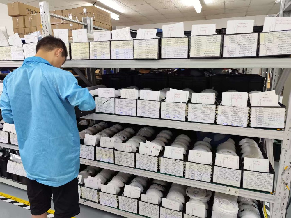 How Can Reliable Electronic Component Warehouse Eliminate Your PCBA Assembly Headaches?